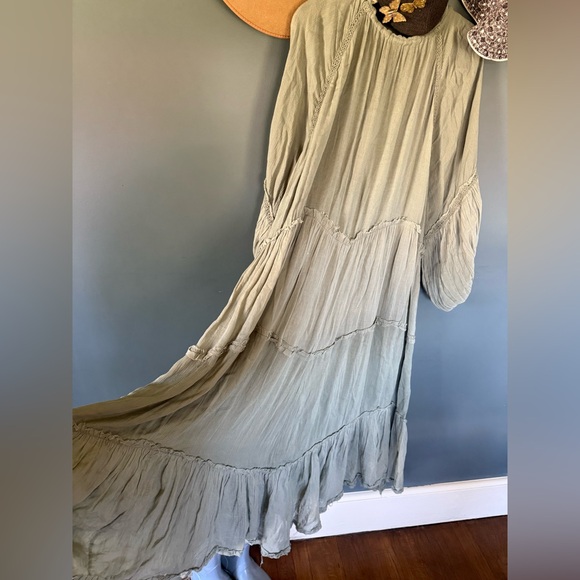 Free People in the moment midi Maxi Dress sage green sz medium - Picture 8 of 10